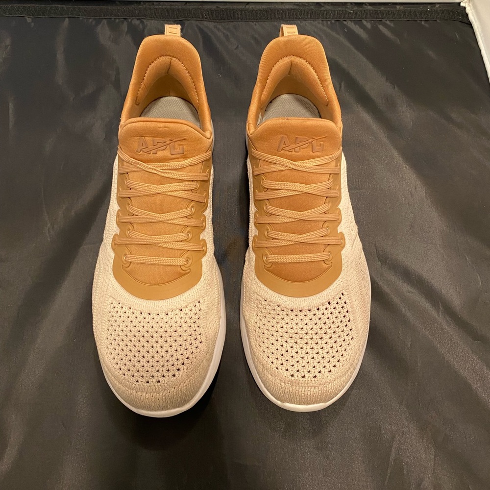APL TechLoom Tracer Training Shoes Color Caramel/Warm Silk/White Size 9.5 US